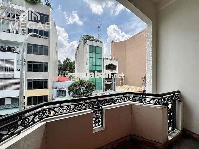 CHO THUÊ CĂN HỘ STUDIO CỬA SỔ LỚN - NGAY TRUNG TÂM QUẬN 3 - GIÁ HỜI
