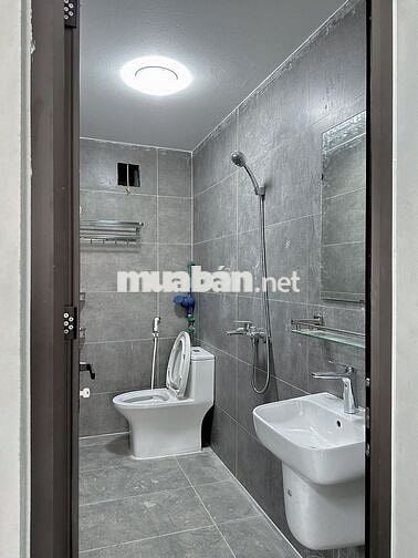 Chính Chủ cho thuê phòng 25m2 ngõ không ngập Triều Khúc Chiến Thắng