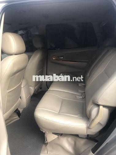 Toyota Innova 2009 G - 220000 km