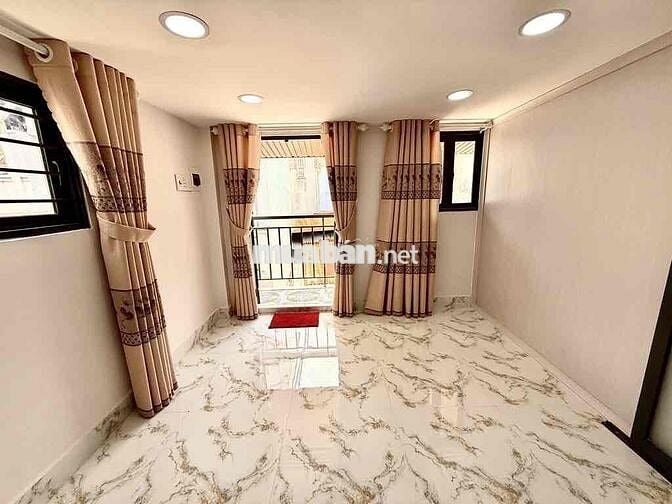 Bán nhà Quang Trung, 25m2, 3 Tầng, 2PN,Bước 3 bước ra tới chợ,Kế Bên V
