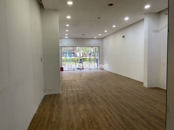 NHÀ MẶT TIỀN LÊ VĂN DUYỆT – 78m2, HẦM 4 TẦNG SÂN THƯỢNG – GIÁ 45 TRIỆU
