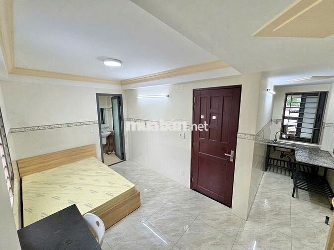 Studio của sổ trời, diện tích 20m2-  chợ Thủ Đức, đường Phạm Văn Đồng