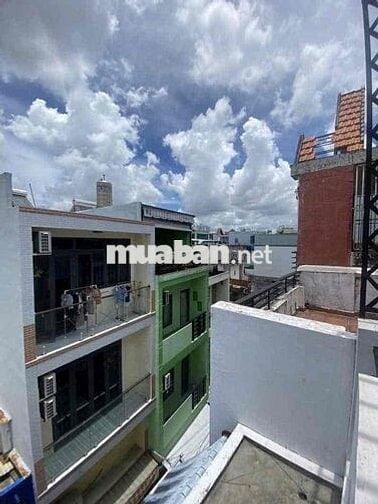 nhà Chiến Lược, Bình Tân 5x10 đúc 4 lầu , hẻm nhà 7m giá 5tỷ600triệu