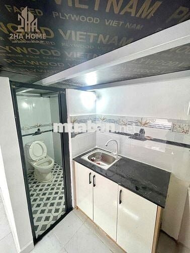 PHÒNG MỚI CÓ GÁC SẴN MÁY LẠNH 25m2, NGAY HOÀ BÌNH - TÔ HIỆU