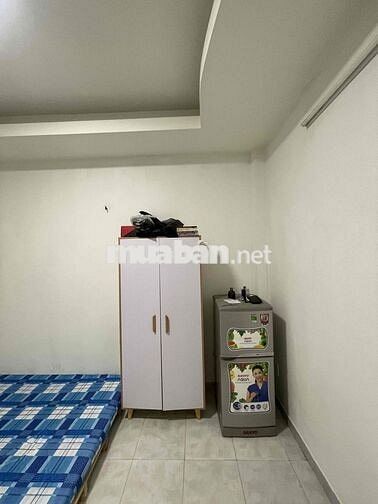 Chính chủ cần cho thuê phòng hơn 20m2 ngay Nguyễn Sơn , Tân Phú chỉ 3d