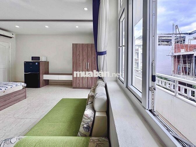 ảnh thật 100% Căn hộ full nội thất kế ngã Tư Phú Nhuận có ban công lớn