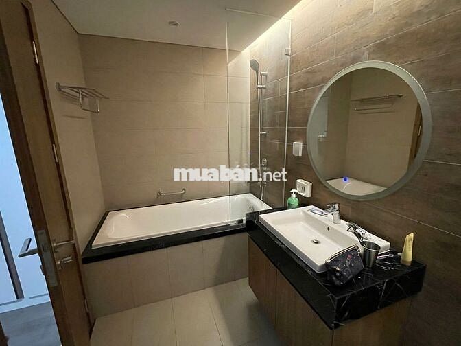 Share 1 phòng căn 2pn, toilet riêng, Diamond, Celadon City, căn góc