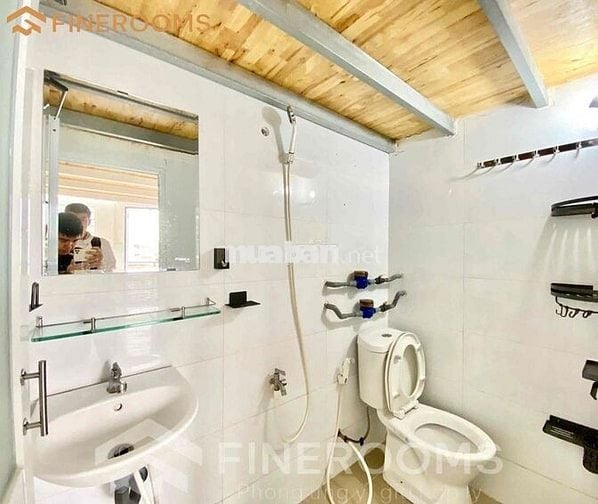 PHÒNG TRỌ SINH VIÊN GIỜ GIẤC TỰ DO 24/24 THANG MÁY NGAY VHU VAA HUIT