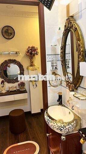 Cho Thuê Nhà Mặt Trước Sau Đường Hoa Đào, Phú Nhuận ( KD Thoải Mái )