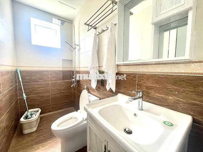 CHO THUÊ NHÀ Ở KINH DOANH 6 TẦNG Ở BẮC NHA TRANG GIÁ 50 TRIỆU/ THÁNG