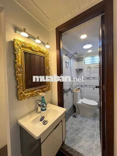 Cho Thuê Nhà Mặt Trước Sau Đường Hoa Đào, Phú Nhuận ( KD Thoải Mái )