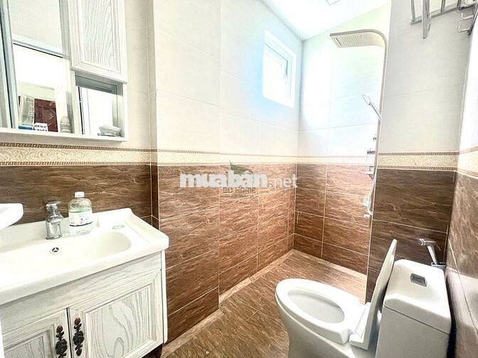 CHO THUÊ NHÀ Ở KINH DOANH 6 TẦNG Ở BẮC NHA TRANG GIÁ 50 TRIỆU/ THÁNG