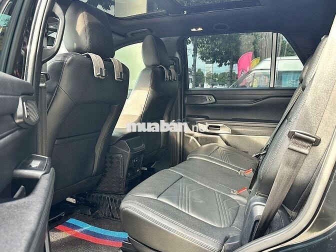 Ford Everest Titanium 1 Cầu 2024 - Xe Lướt Đẹp