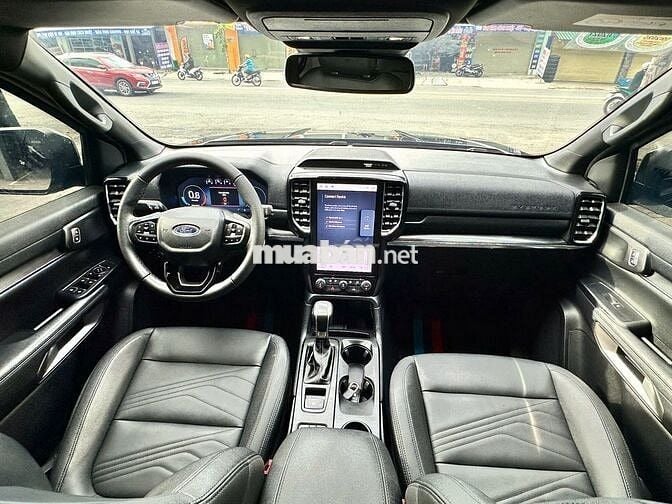 Ford Everest Titanium 1 Cầu 2024 - Xe Lướt Đẹp