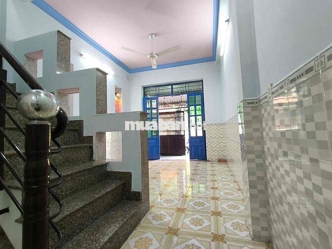 NHÀ TT.HÓC MÔN 2 TẦNG 3PN 2WC – DTSD 100M2– MẶT TIỀN NHỰA 8M THÔNG