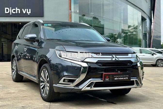 Mitsu Outlander 2023 Premium 2.0 CVT - 30000 km