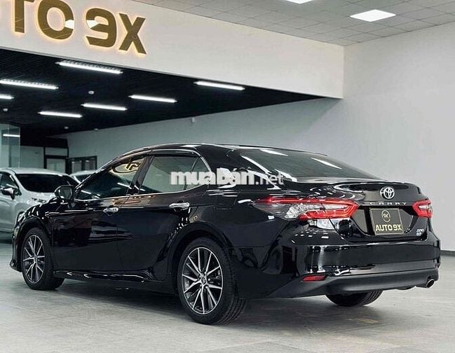 Toyota Camry 2.0Q 2022 Siêu lướt siêu đẹp