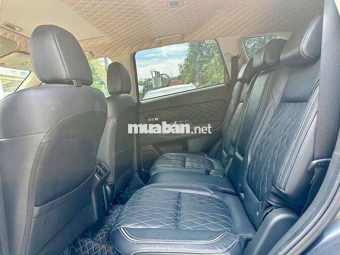 Mitsu Outlander 2023 Premium 2.0 CVT - 30000 km