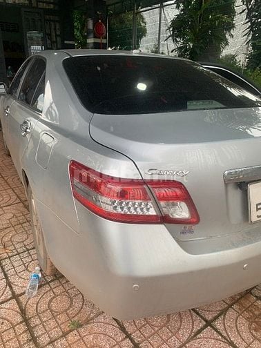 Gia đình đang đi , lên xe mới cần sang lại 