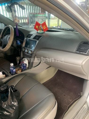 Gia đình đang đi , lên xe mới cần sang lại 