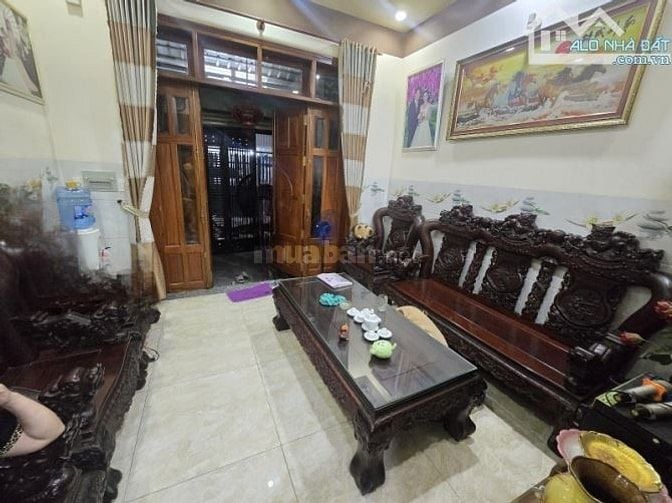 Bán nhà Linh Xuân, TPHCM, đường Số 8, 62m2, 3 tầng, 3PN. Sổ hồng riêng
