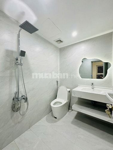Chính chủ cho thuê chung cư Đại Kim Building, diện tích 65m2