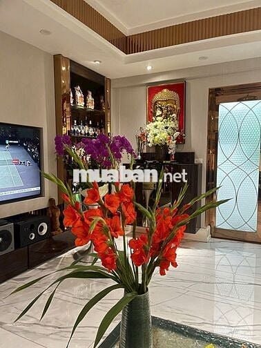 CĂN HỘ 114M2, 3 MẶT THOÁNG, VIEW HỒ ĐỊNH CÔNG, NHÀ KTS SỬA RẤT ĐẸP.