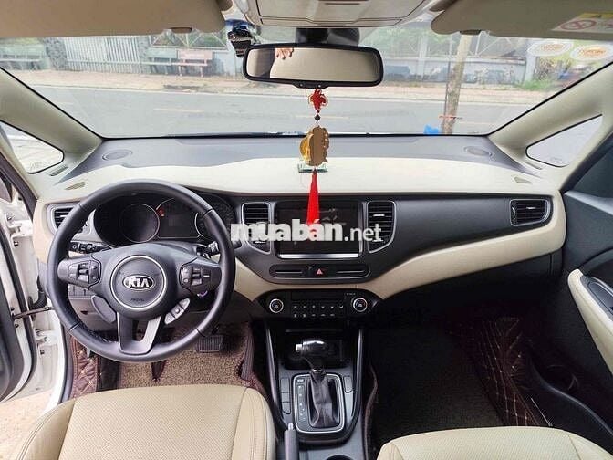 Kia Rondo 2018 2.0 GAT - 100000 km