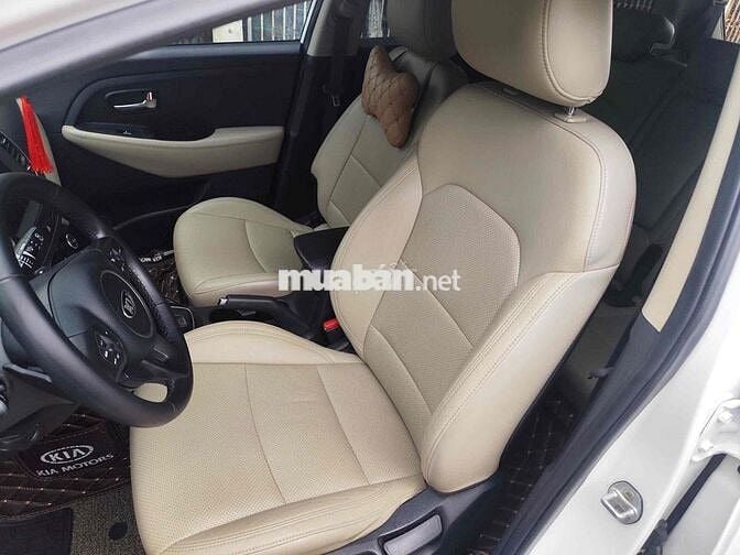 Kia Rondo 2018 2.0 GAT - 100000 km