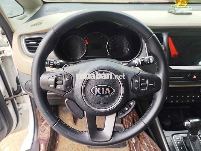 Kia Rondo 2018 2.0 GAT - 100000 km
