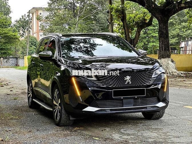 Peugeot 5008 GT line 1.6 AT sản xuất 2024 đi 8k km