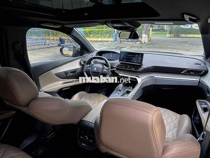 Peugeot 5008 GT line 1.6 AT sản xuất 2024 đi 8k km