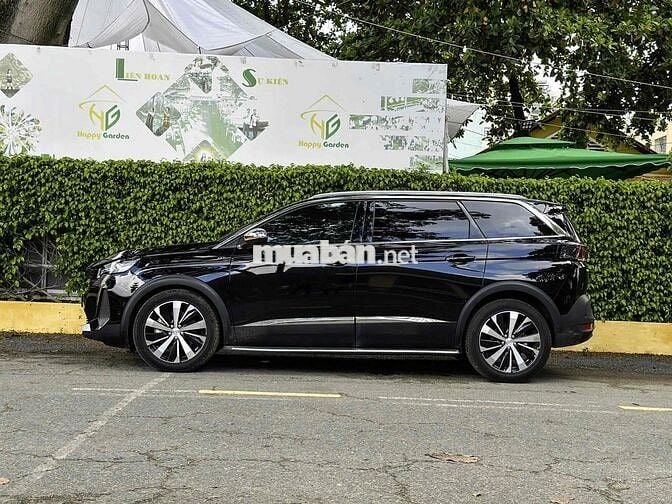 Peugeot 5008 GT line 1.6 AT sản xuất 2024 đi 8k km