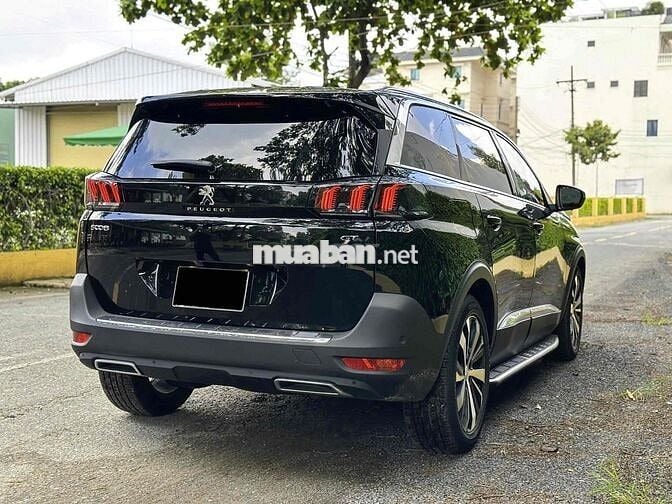 Peugeot 5008 GT line 1.6 AT sản xuất 2024 đi 8k km
