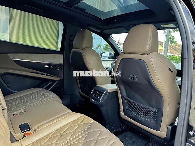Peugeot 5008 GT line 1.6 AT sản xuất 2024 đi 8k km