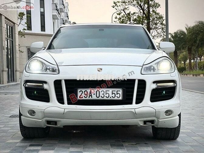 Porsche Cayenne GTS. 4.8L