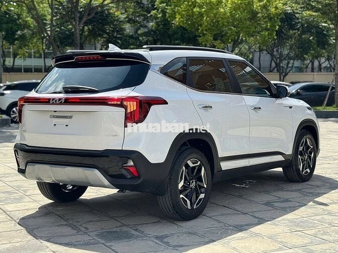 Kia Seltos Luxury 2025