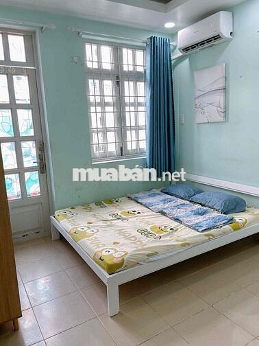 Phòng trọ ban công full nội thất đối diện chợ Bàn Cờ