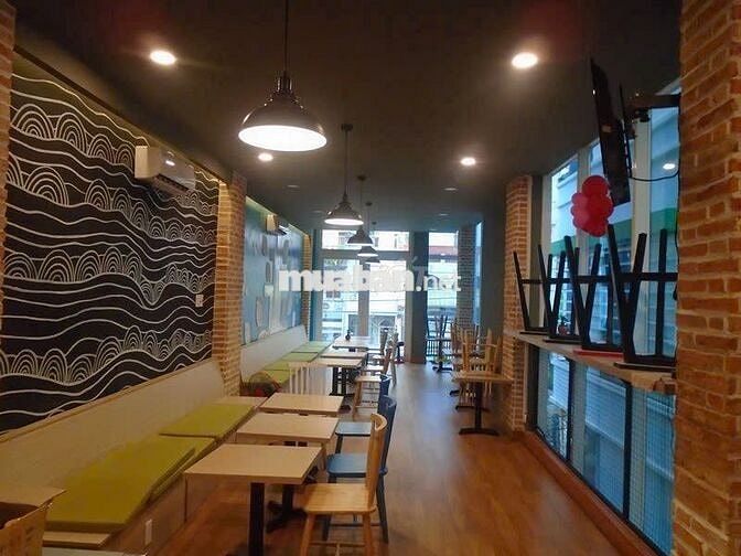 Cho thuê MBKD tại Góc 2 MT Nguyễn Trãi 2 chiều sàn suốt chỉ 18 triệu