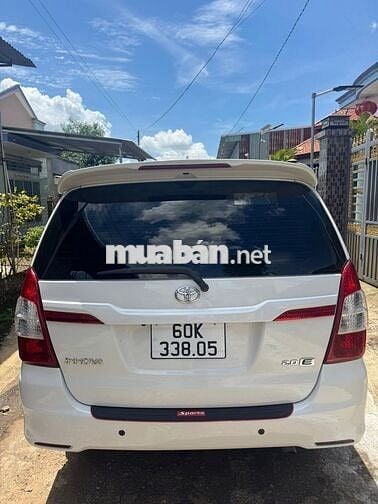 Toyota Innova 2015 E - 140000 km