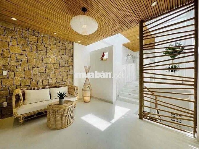 Cho thuê nhà nguyên căn mặt tiền Võ Văn Tần - Q3 diện tích 6x18m 45tr