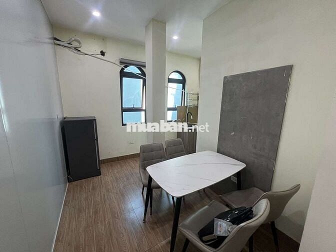 Cho thuê CCMN 2n1k 50m2 Full nội thất. Ô tô đỗ cửa tại Xuân Đỉnh