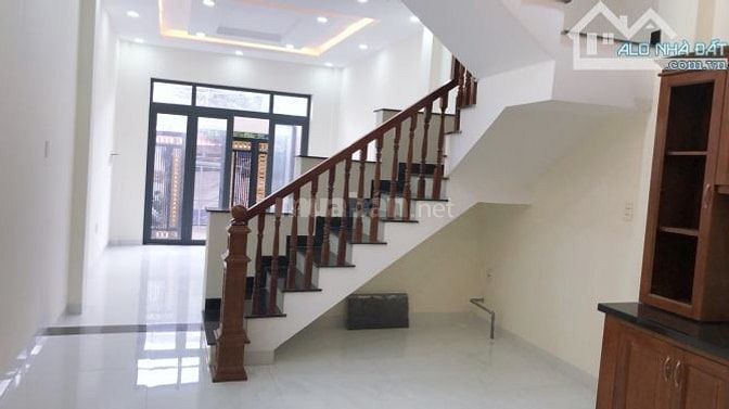 BÁN NHÀ ĐỐI DIỆN VẠN PHÚC CITY, 60m2, 4 TẦNG Ô TÔ ĐỔ TRONG NHÀ 2tỷ.SHR