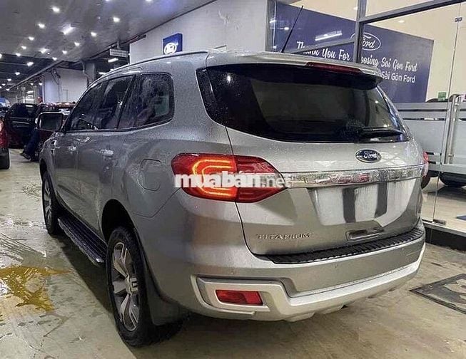Ford Everest 2016 Titanium 2.2L 4x2 AT - 84000 km