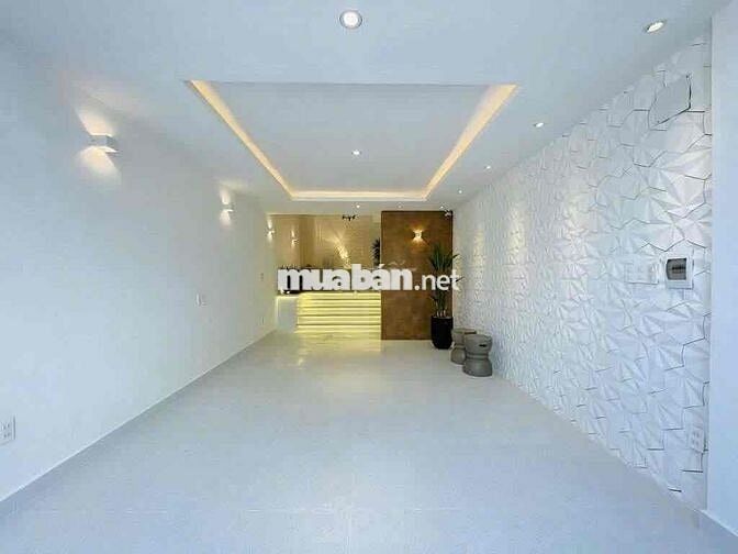 Cho thuê nhà nguyên căn mặt tiền Võ Văn Tần - Q3 diện tích 6x18m 45tr