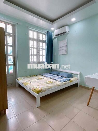 Phòng trọ ban công full nội thất đối diện chợ Bàn Cờ