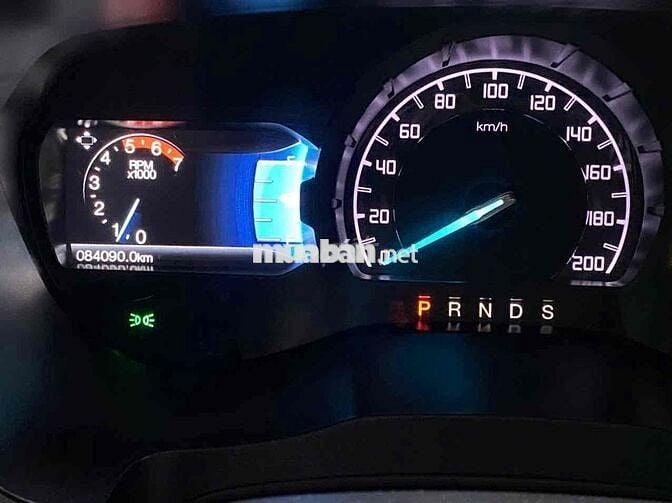 Ford Everest 2016 Titanium 2.2L 4x2 AT - 84000 km