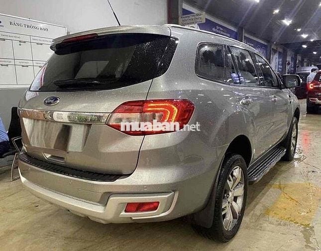 Ford Everest 2016 Titanium 2.2L 4x2 AT - 84000 km