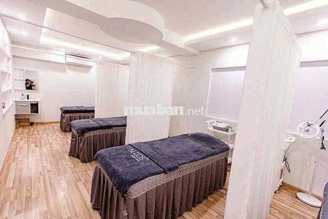 Cho thuê nhà nguyên căn mặt tiền Võ Văn Tần - Q3 diện tích 6x18m 45tr
