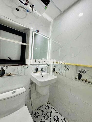 CẦN BÁN - TẬP THỂ - NGUYỄN CÔNG TRỨ - TẦNG 2 - 3PN - GIÁ CỰC TỐT